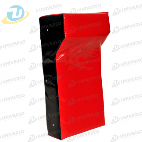 UNIESCUDOTACKLE06 UNIESCUDOTACKLE06